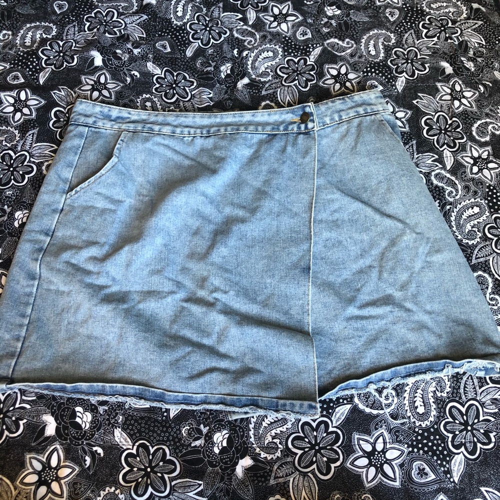 SHEIN DENIM SKIRT